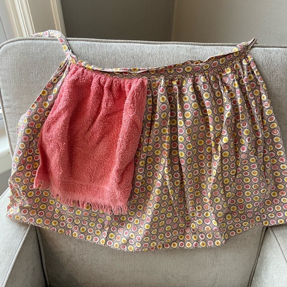 Vintage Apron - Picture 1 of 3